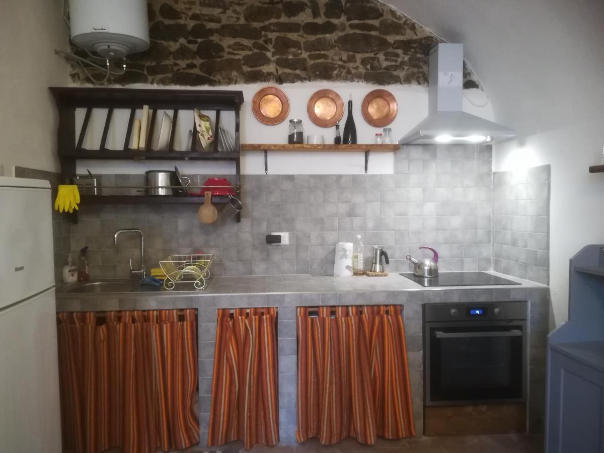 Casa Del Vicolo Verde Pontremoli Bagian luar foto