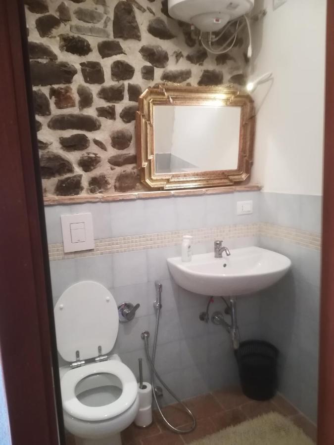 Casa Del Vicolo Verde Pontremoli Bagian luar foto