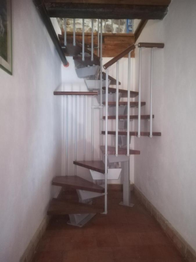 Casa Del Vicolo Verde Pontremoli Bagian luar foto